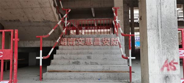 眾祥建設宏衛(wèi)商業(yè)中心項目工地實景案例
